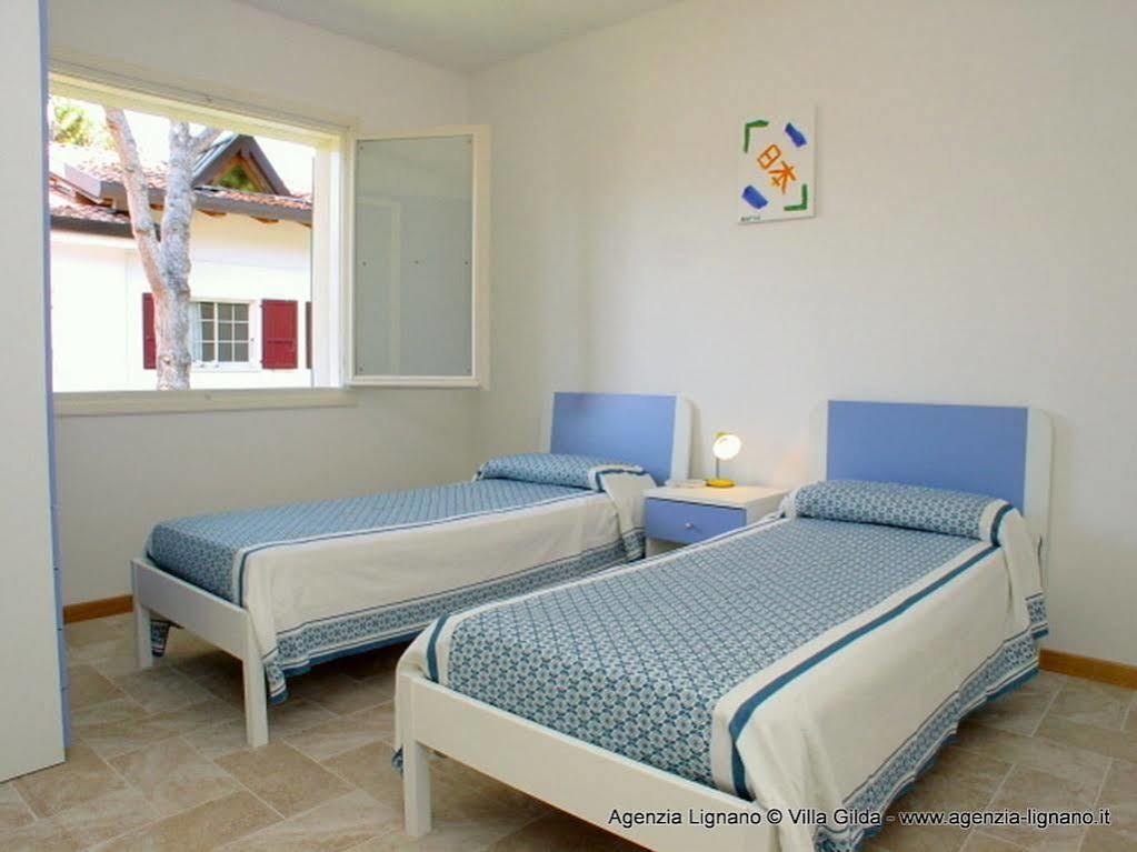 Flat In Lignano Riviera Apartman Lignano Sabbiadoro Kültér fotó